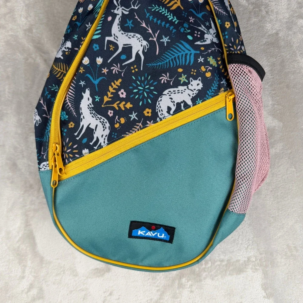 KAVU Rope Bag Sling Backpack Woodland Forest Animal Print Teal Yellow Canvas